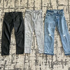 3 Pair of Girls Gap Jeans. Two are size 7 Jeans and one is size 8.